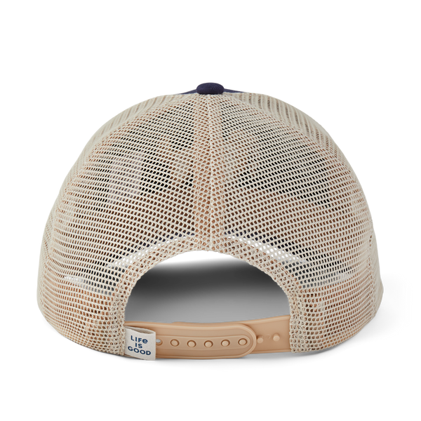 Trucker Hat Folder Retriever with Leash