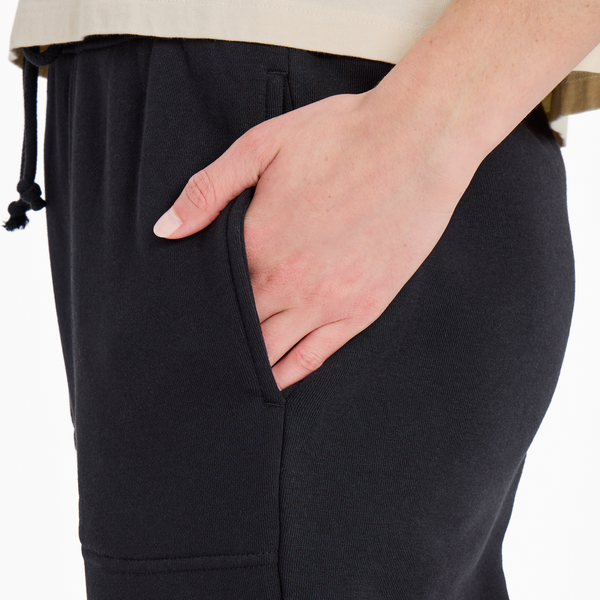 Women's Good Vibes Fleece Jogger - True Black - Life is Good Westport, Canada
