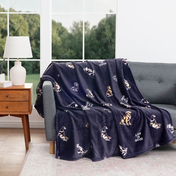 Plush Throw Blanket -  Winter Dog